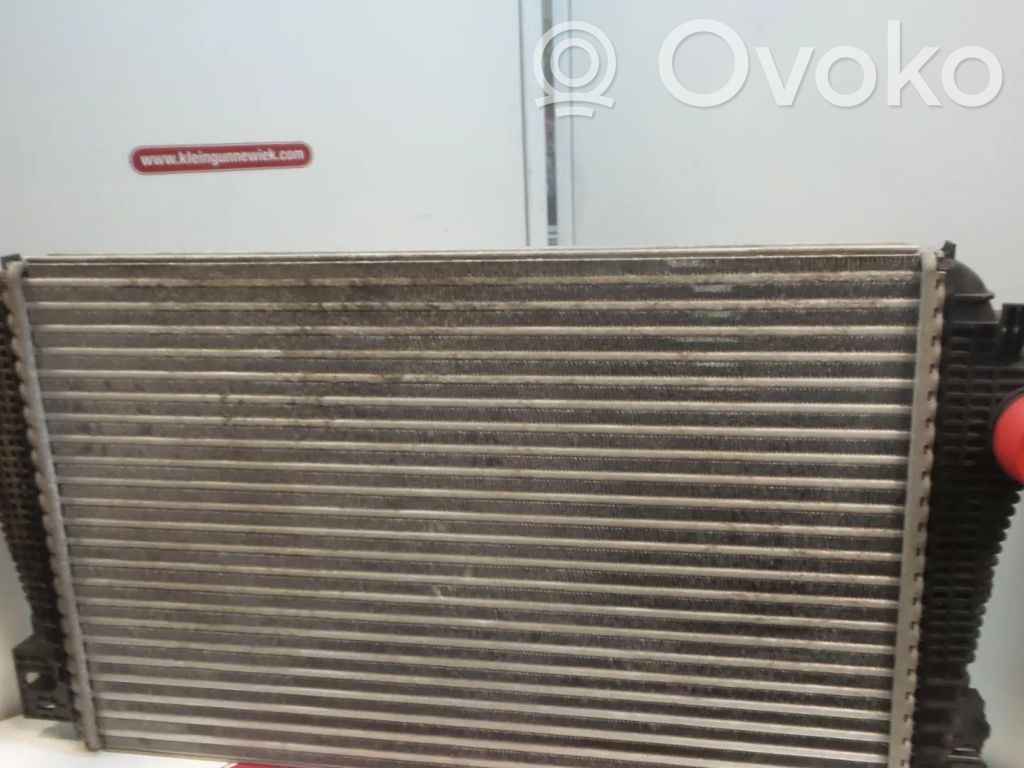 Volkswagen Amarok Interkūlerio radiatorius 