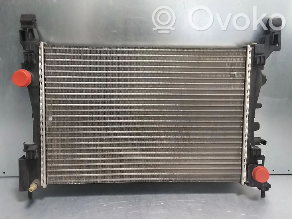 Opel Corsa E Radiatore di raffreddamento 
