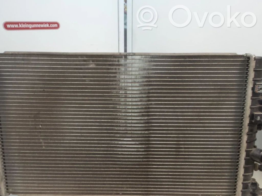Opel Zafira B Radiator lichid răcire 