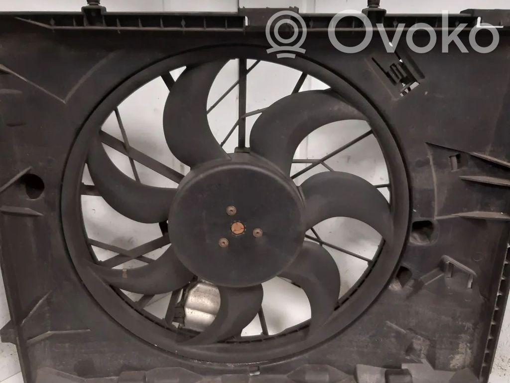BMW 3 E90 E91 Radiator cooling fan shroud 
