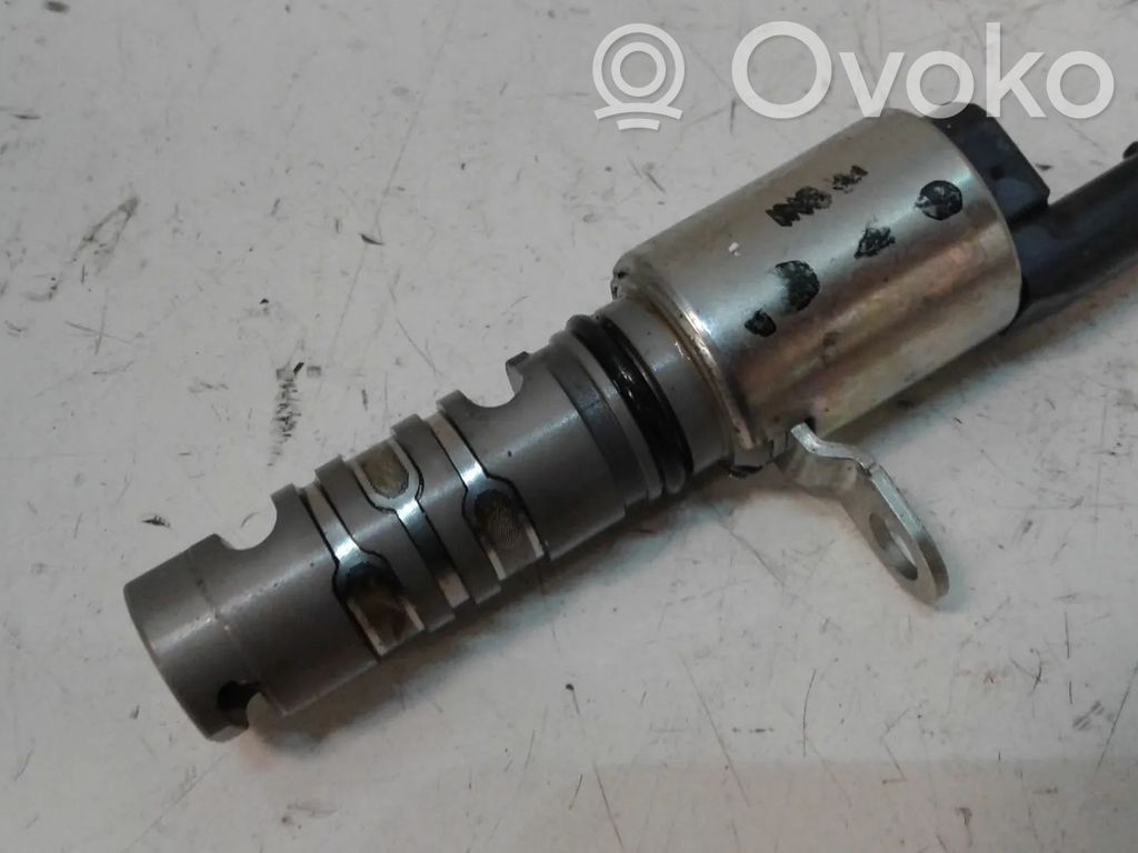 Volkswagen PASSAT B8 Sadales vārpstas apgriezienu sensors 