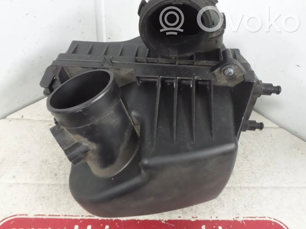 Opel Mokka Air filter box 
