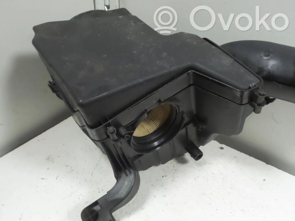 Ford Focus Caja del filtro de aire 