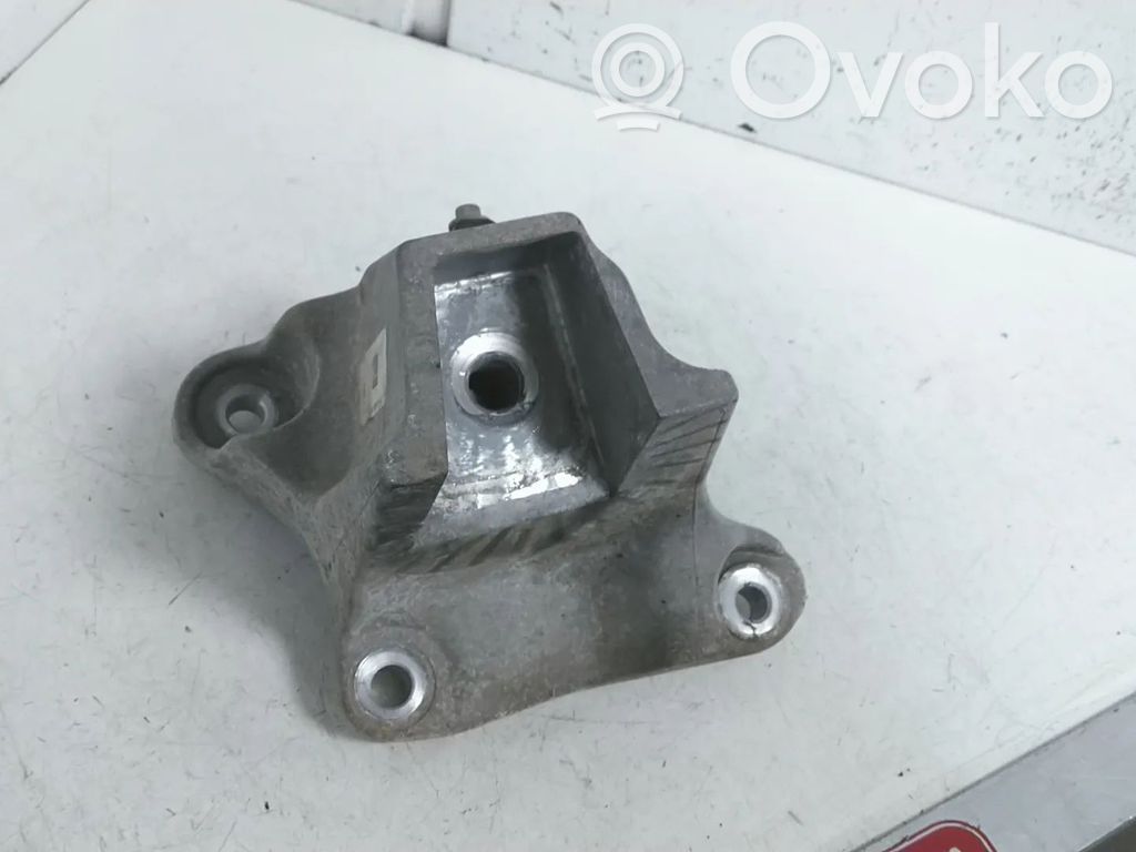 Ford Ranger Engine mount bracket 