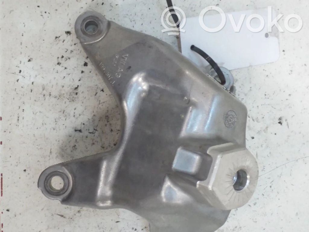 Audi Q5 SQ5 FY Engine mount bracket 