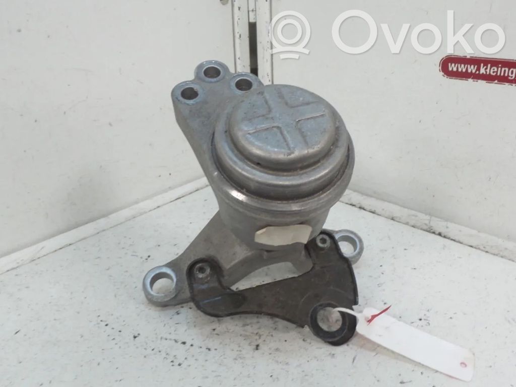 Ford Mondeo MK V Engine mount bracket 