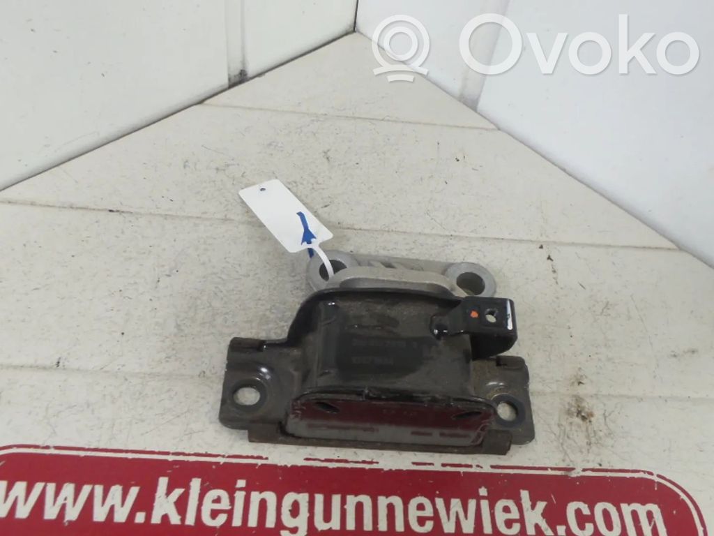 Opel Adam Engine mount bracket 