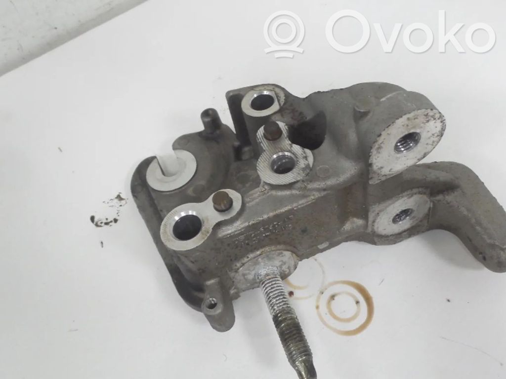 Ford Focus Подушка двигателя 