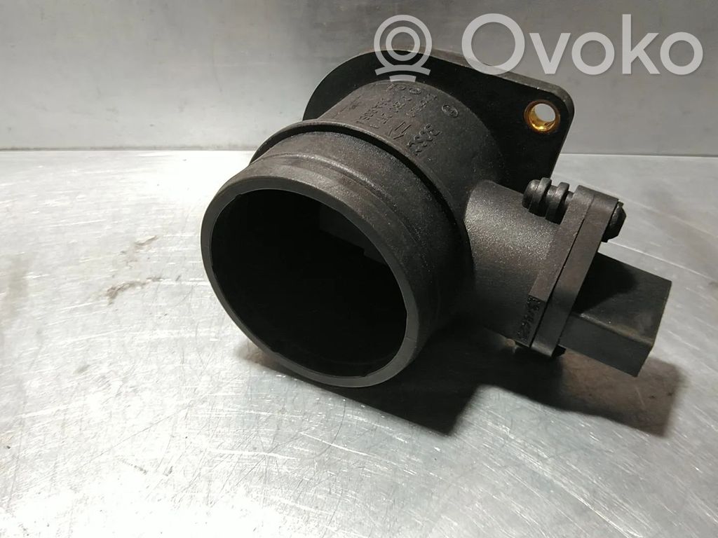 Volkswagen Golf IV Mass air flow meter 