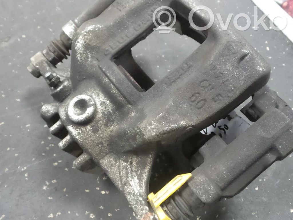 Opel Vivaro Etujarrusatula 