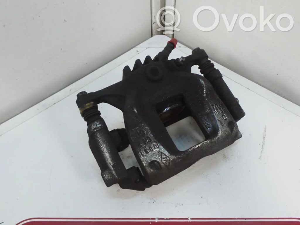 Renault Trafic III (X82) Zacisk hamulcowy przedni 