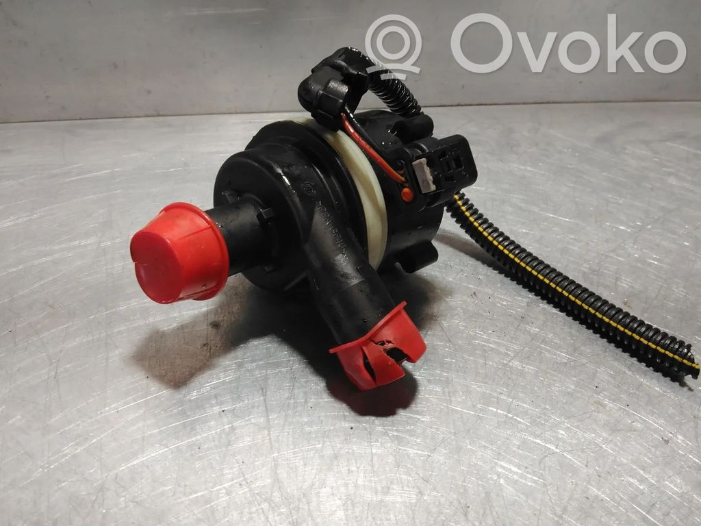 Opel Corsa D Water pump 