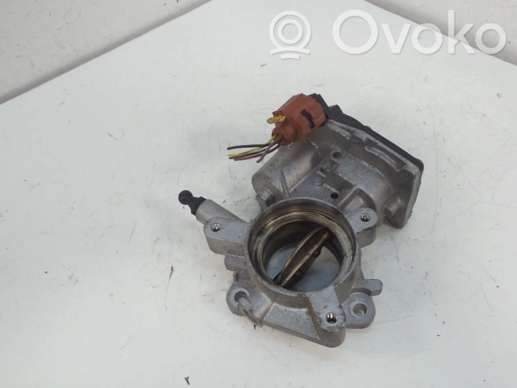 Opel Astra J Válvula de mariposa eléctrica 