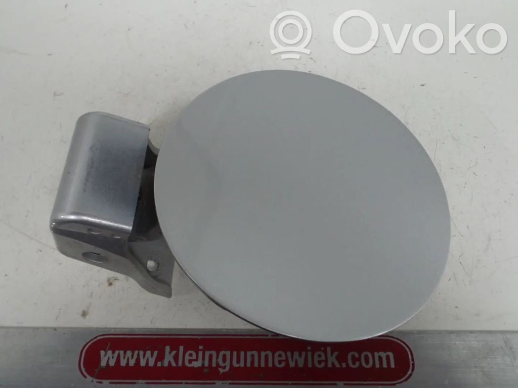 KIA Rio Trappe d'essence