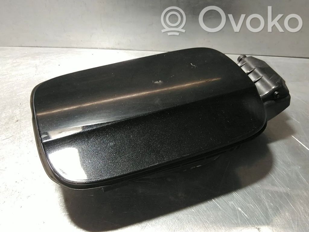 Audi A4 S4 B8 8K Tappo cornice del serbatoio