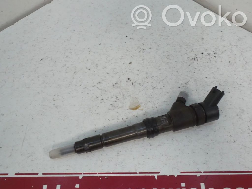 Iveco Daily 35.8 - 9 Inyector de combustible 