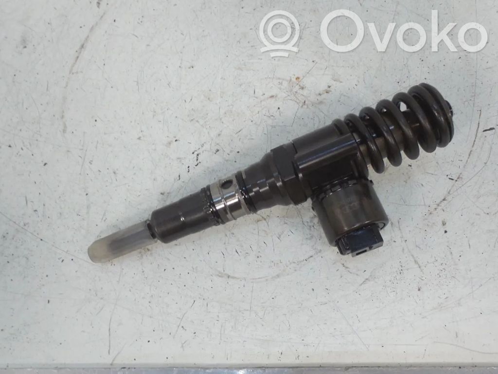 Volkswagen Touran I Injector combustibil