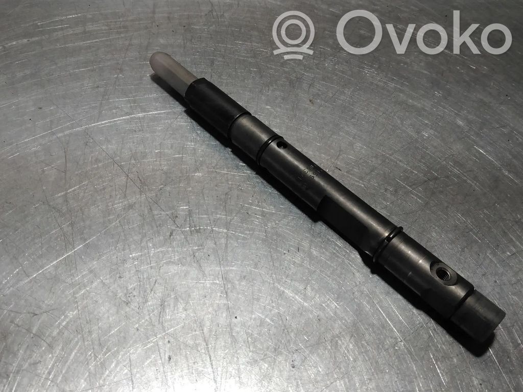 Audi A4 S4 B6 8E 8H Fuel injector 