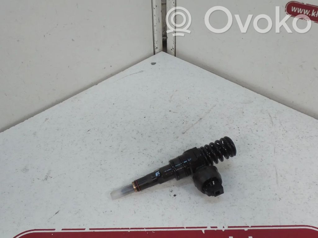 Volkswagen Touran I Injector combustibil 