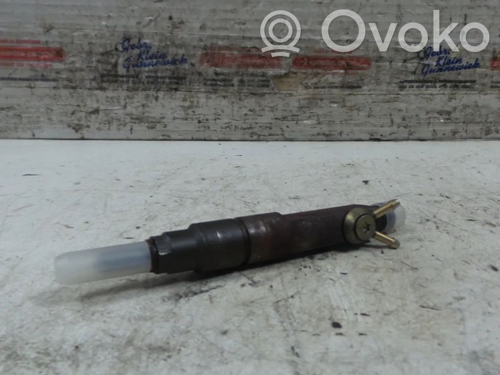 Volkswagen II LT Fuel injector 