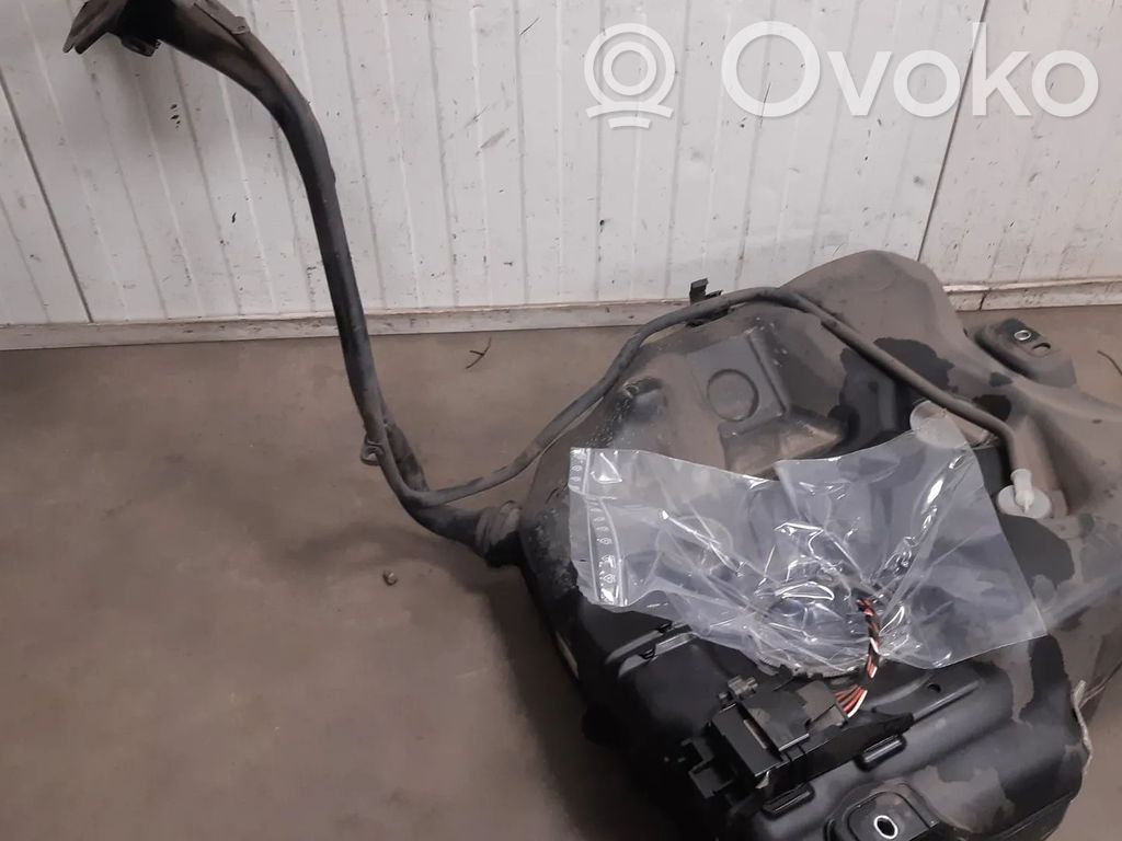 Volkswagen Golf VIII Polttoainesäiliö 