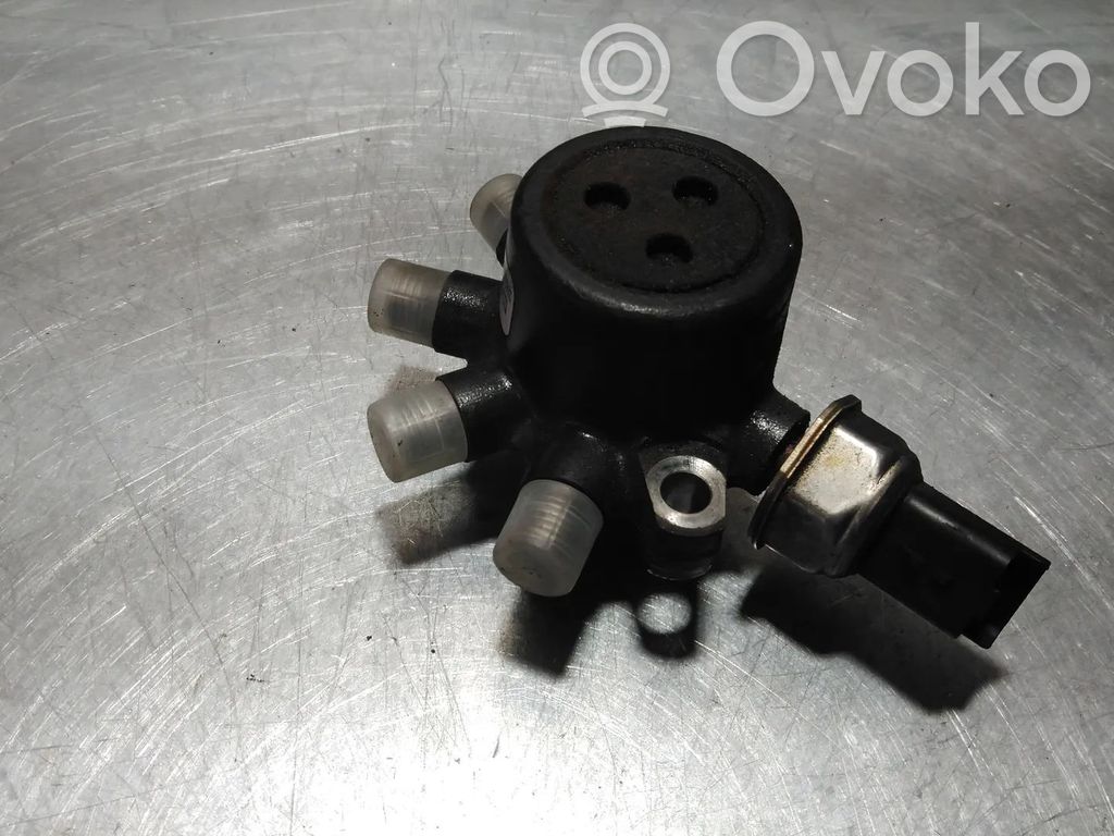 Ford Mondeo MK IV Rampă alimentare injectoare 