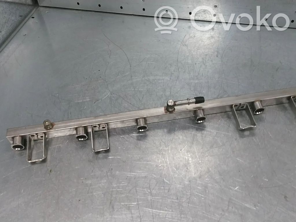 BMW 3 E90 E91 Rampă alimentare injectoare 