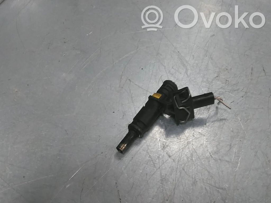 Mercedes-Benz C W204 Injector combustibil 