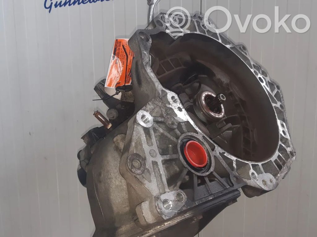 Opel Corsa D Mechaninė 5 pavarų dėžė 