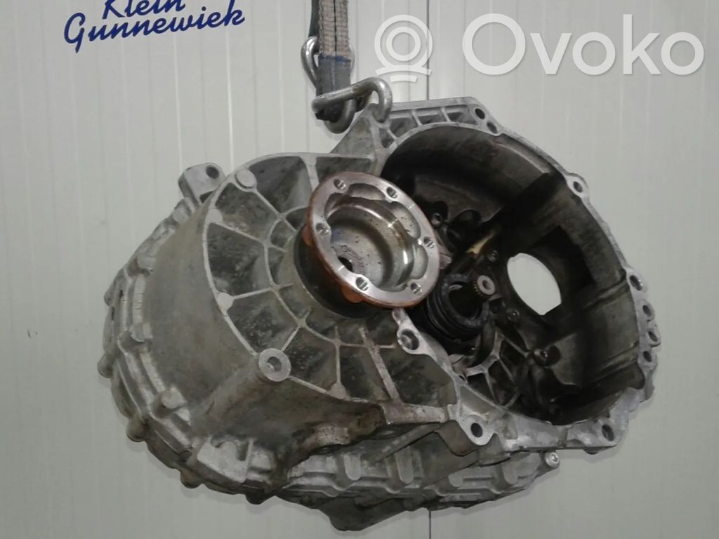 Volkswagen PASSAT B7 Mehāniska 5 ātrumu pārnesumkārba 