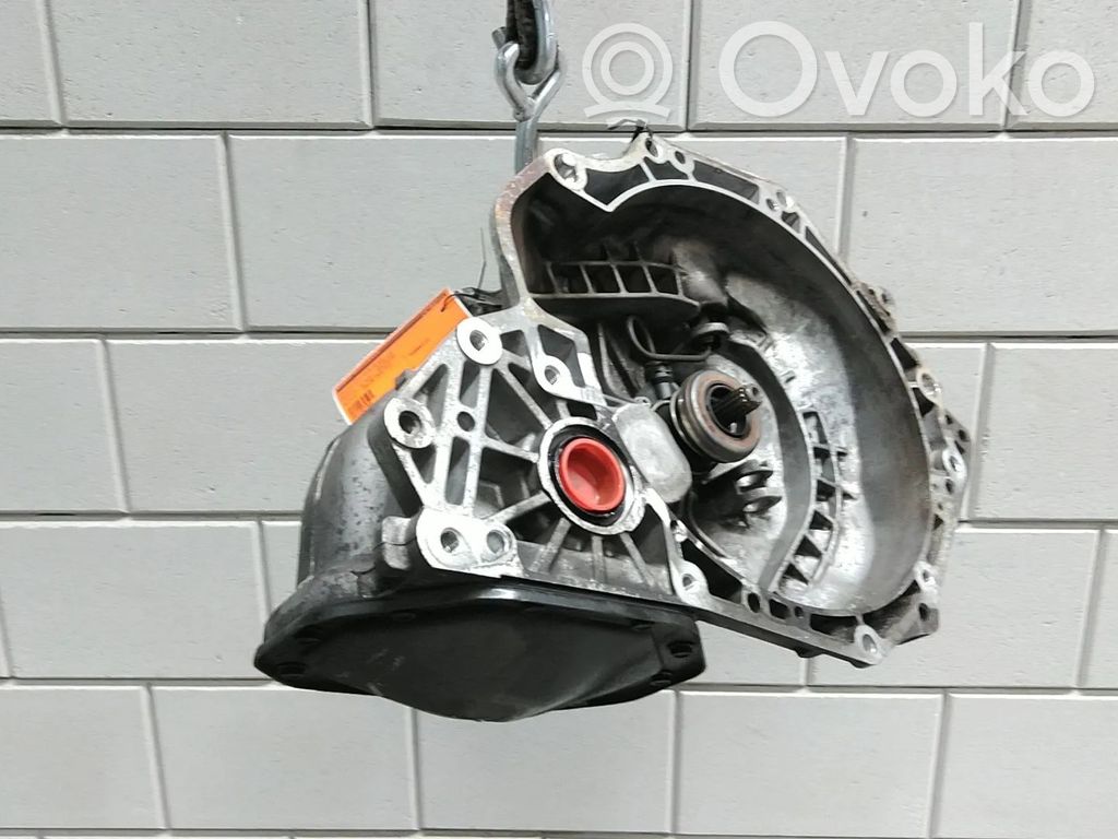 Opel Corsa D Manual 5 speed gearbox 