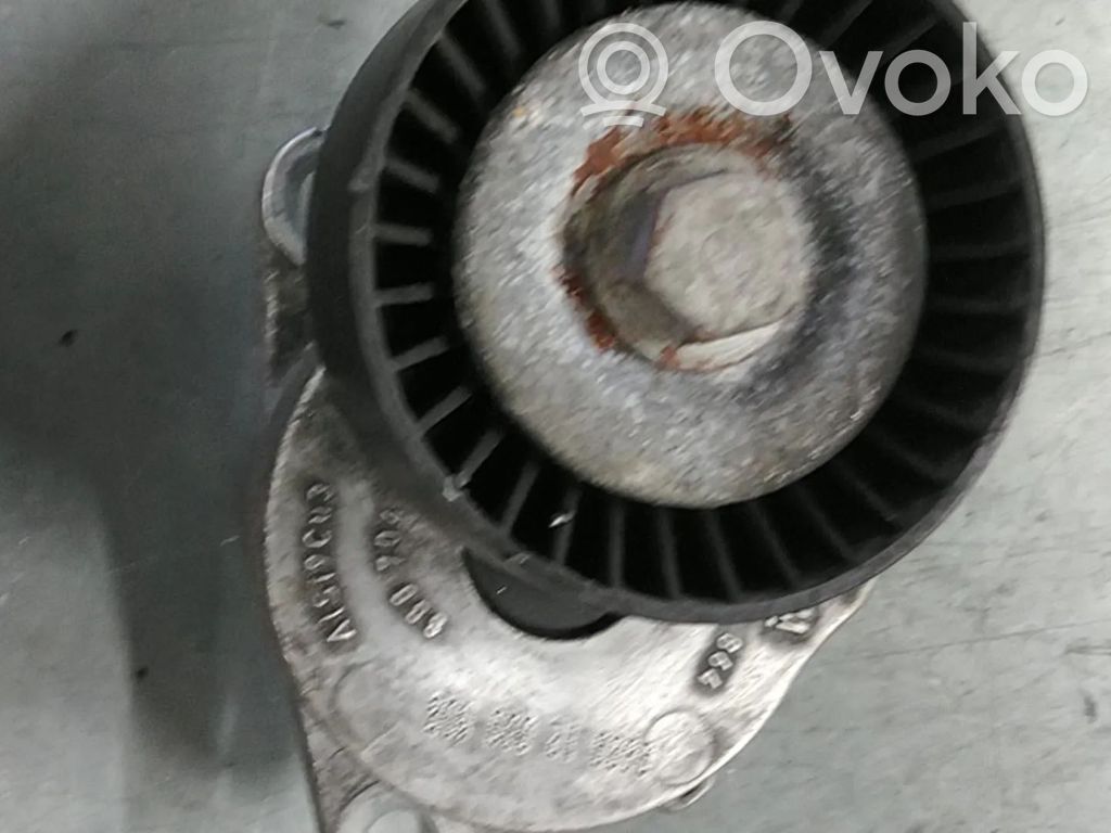 Opel Astra J Altra parte del vano motore 