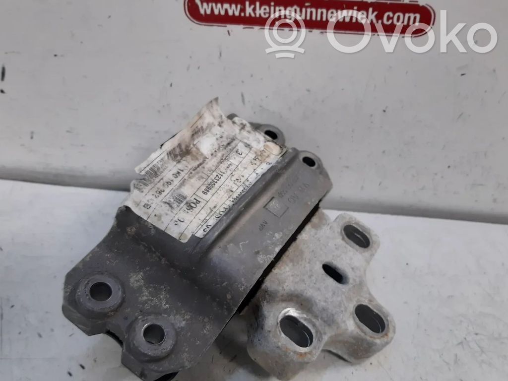 Volkswagen Eos Soporte de la caja de cambios 