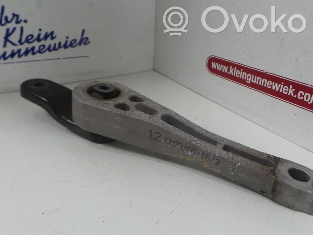 Volkswagen Jetta VI Soporte de la caja de cambios 