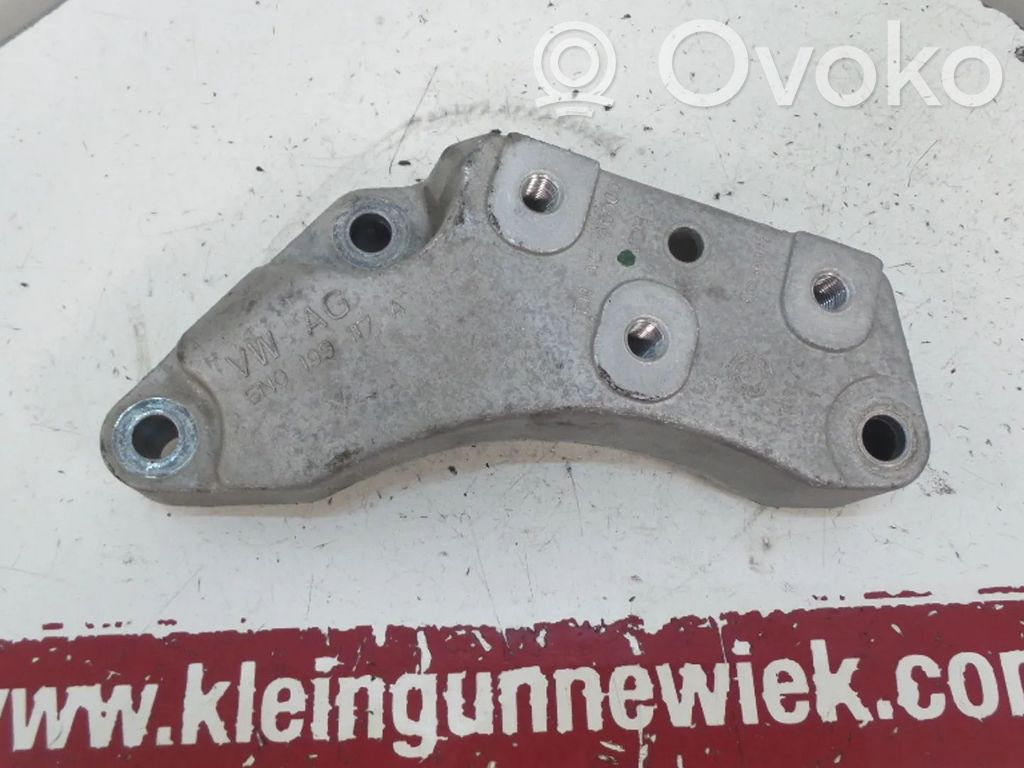 Volkswagen Tiguan Gearbox mount 