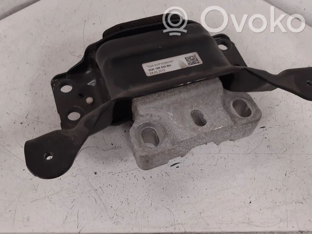 Skoda Karoq Soporte de la caja de cambios 