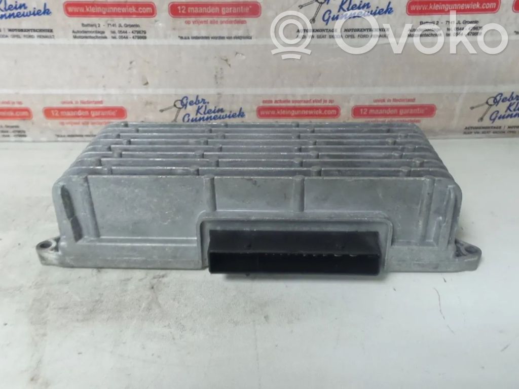 Audi A4 S4 B8 8K Amplificatore 