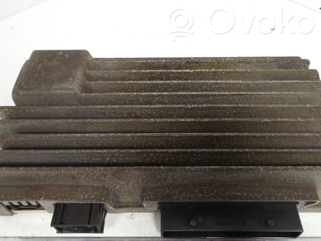 Audi A4 S4 B8 8K Amplificatore