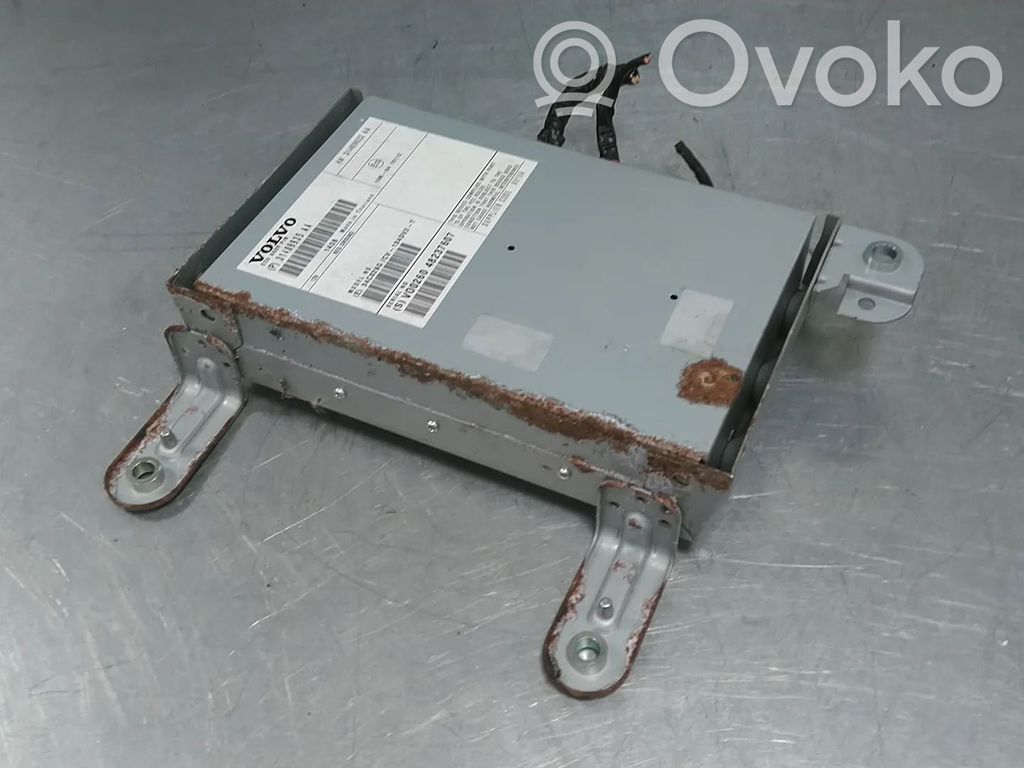 Volvo V40 Sound amplifier 