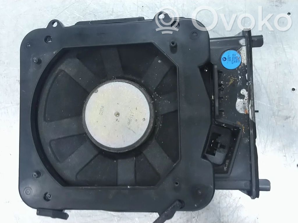 BMW 2 F22 F23 Altavoz de la puerta delantera 