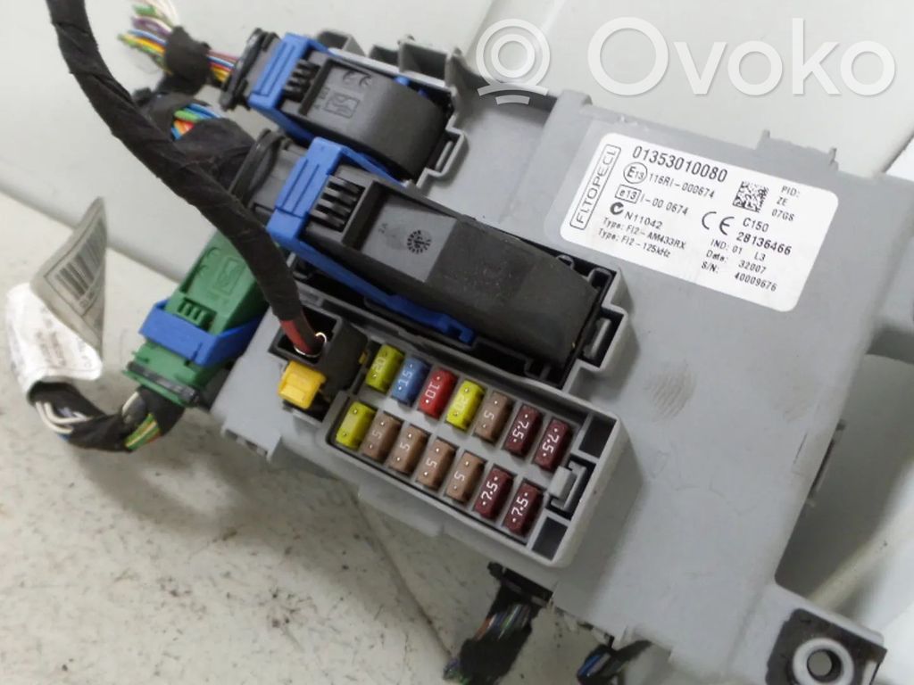 Peugeot Bipper Fuse module 