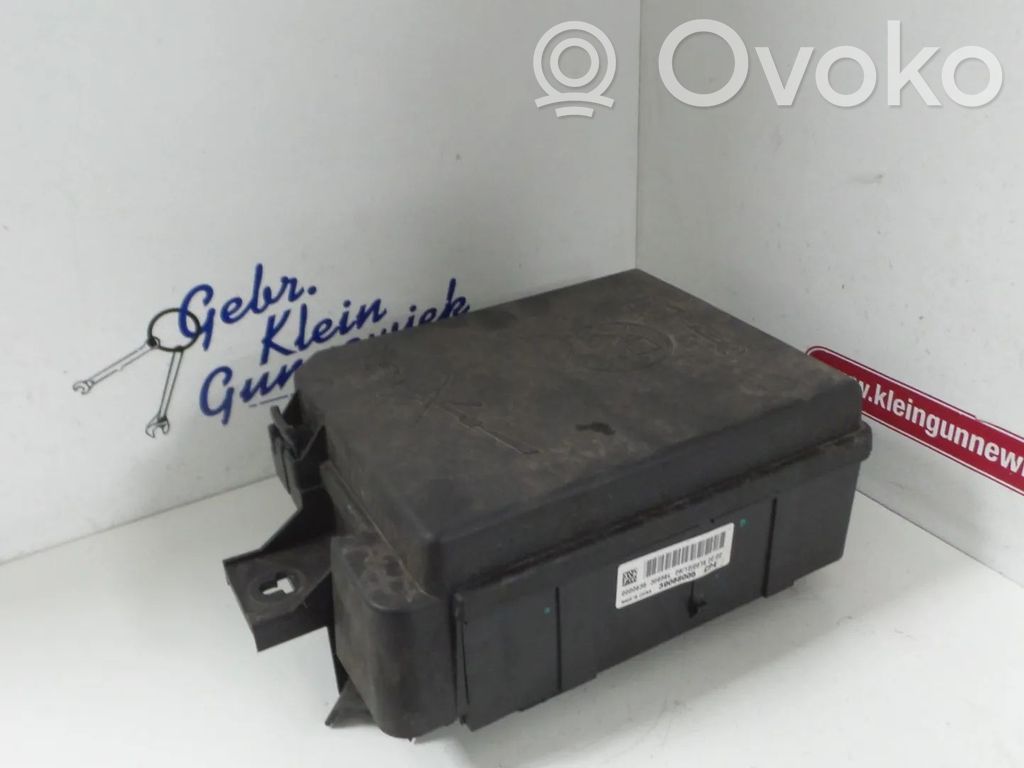 Opel Corsa E Fuse module 