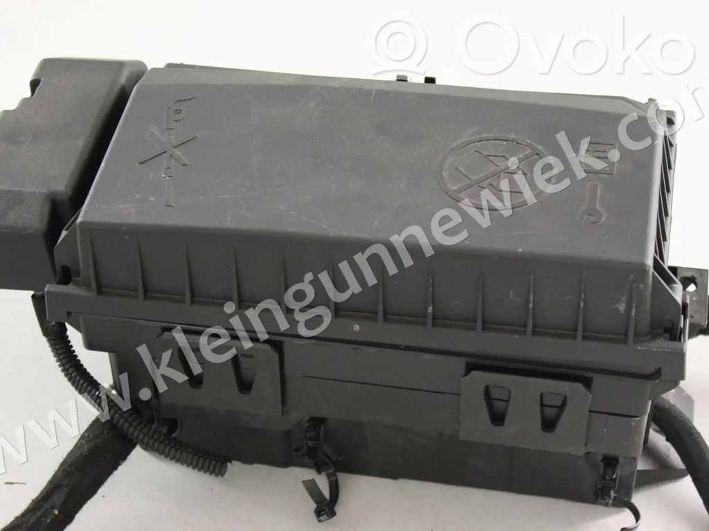 Opel Astra J Módulo de fusible 