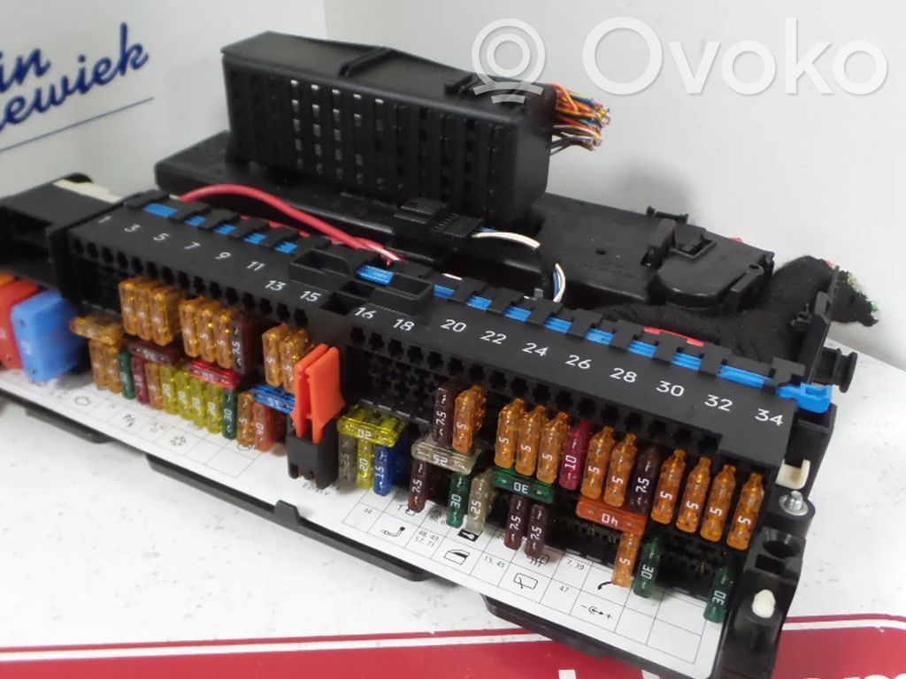 Fuse module   61138364530,8364530