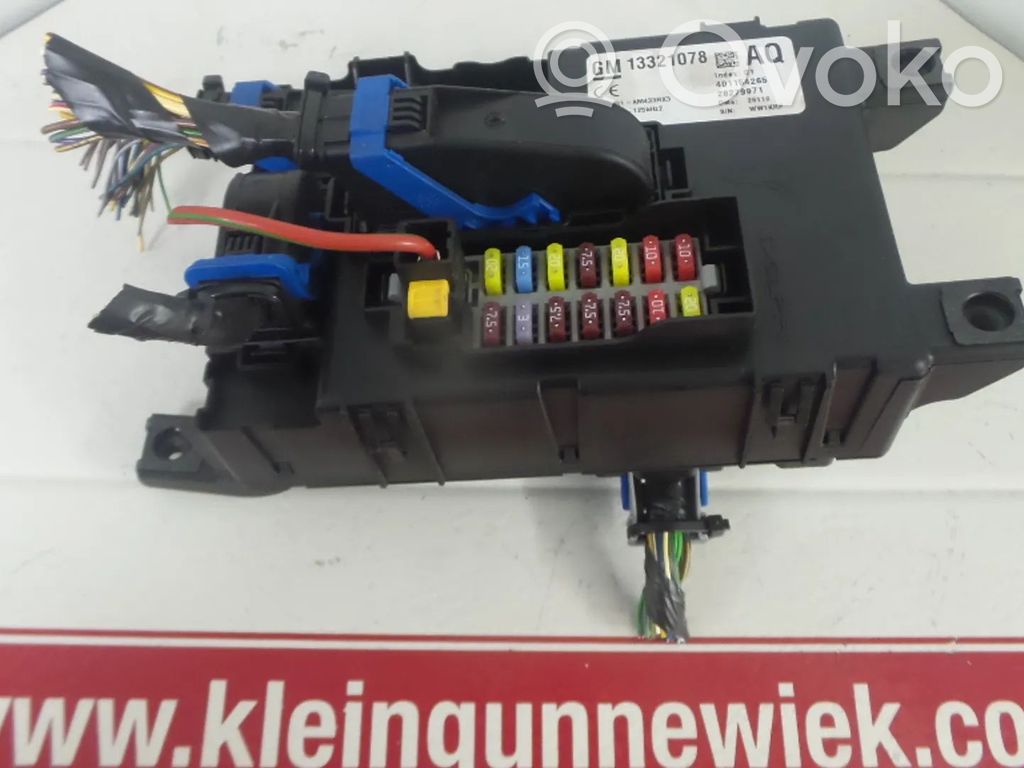 Opel Corsa D Sicherungskasten 