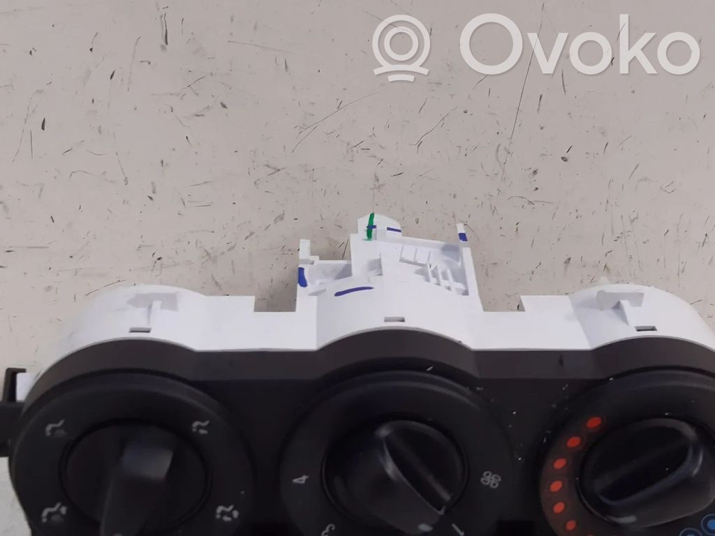 Opel Adam Climate control unit 