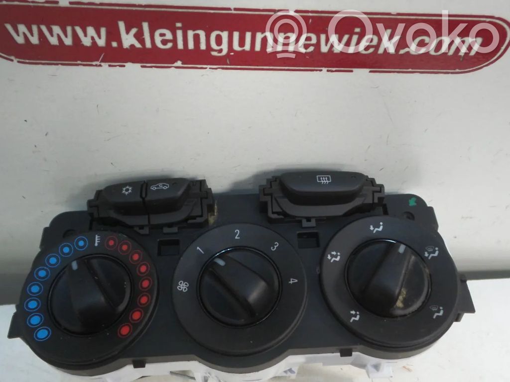 Opel Corsa E Climate control unit 