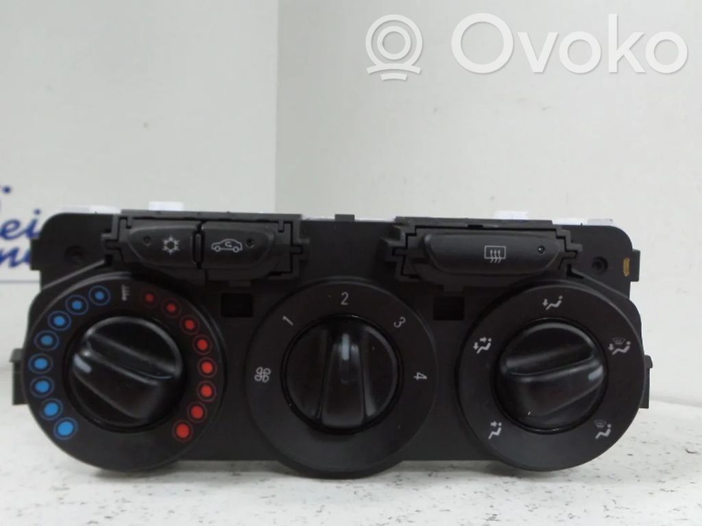 Opel Corsa E Climate control unit 