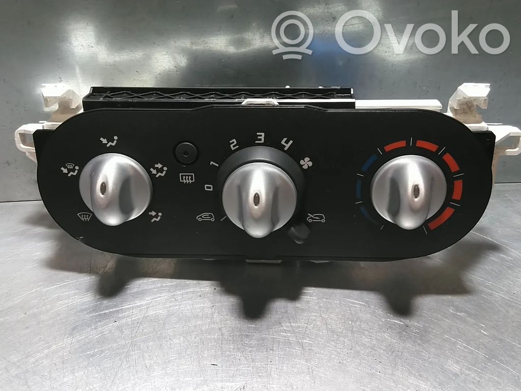 Renault Twingo II Climate control unit 