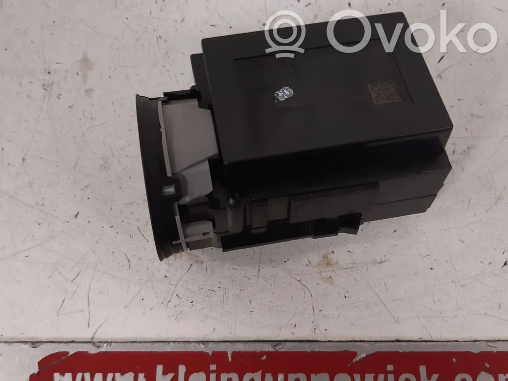 Volkswagen PASSAT B7 Virtalukon kytkin 